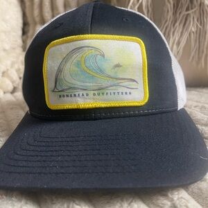 Black and White Wave Cap​